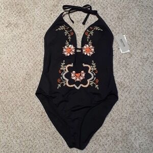 Kenneth Cole REACTION rare SM beaded suit NWT $118